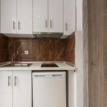 Boutique Giannikis By The Apart Otel