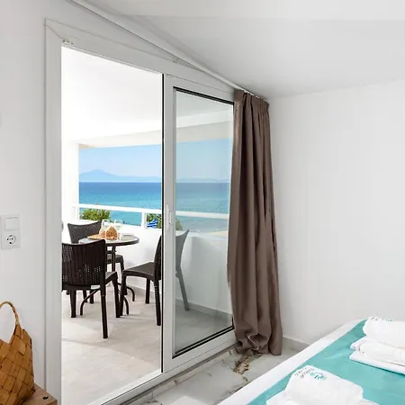 Boutique Giannikis By The 3*