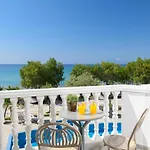 Boutique Giannikis By The Apartahotel 3*