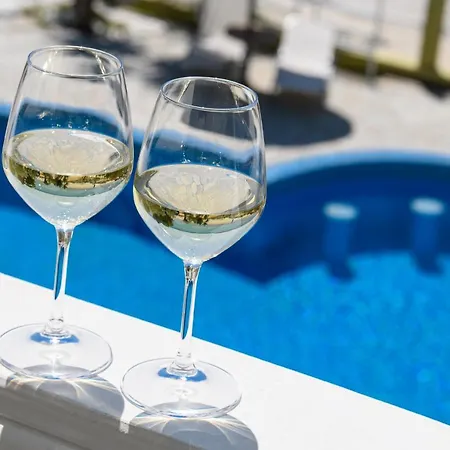 Aparthotel Boutique Giannikis By The 3*