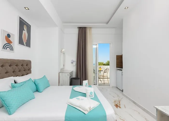 Boutique Giannikis By The 3*