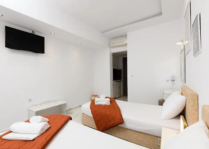 Boutique Giannikis By The Apartahotel 3*