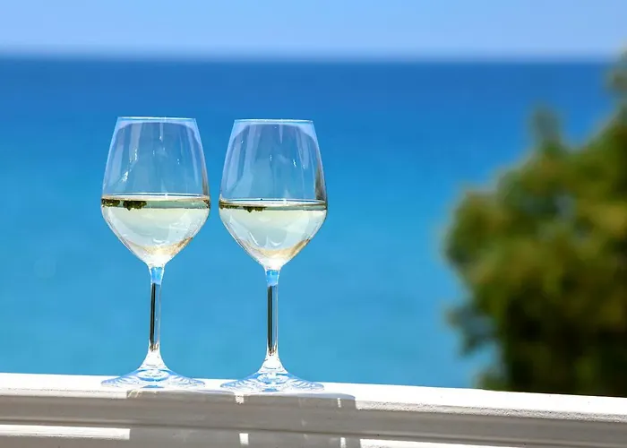 Boutique Giannikis By The